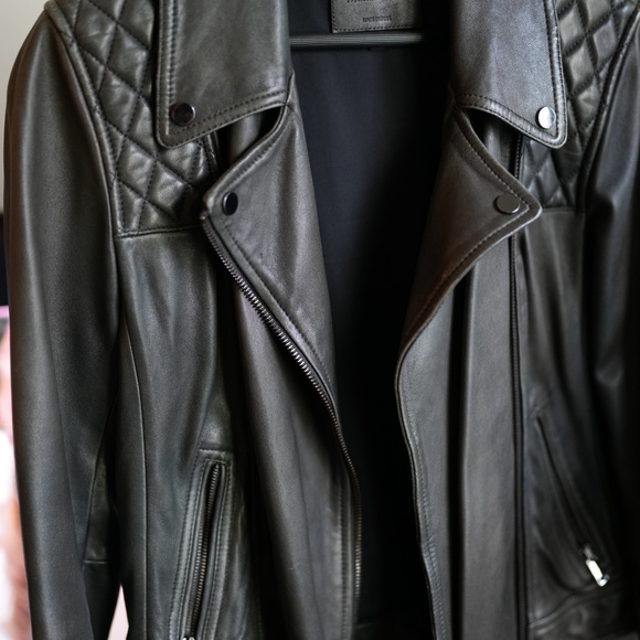 Leather Jacket - Picture 4 of 7